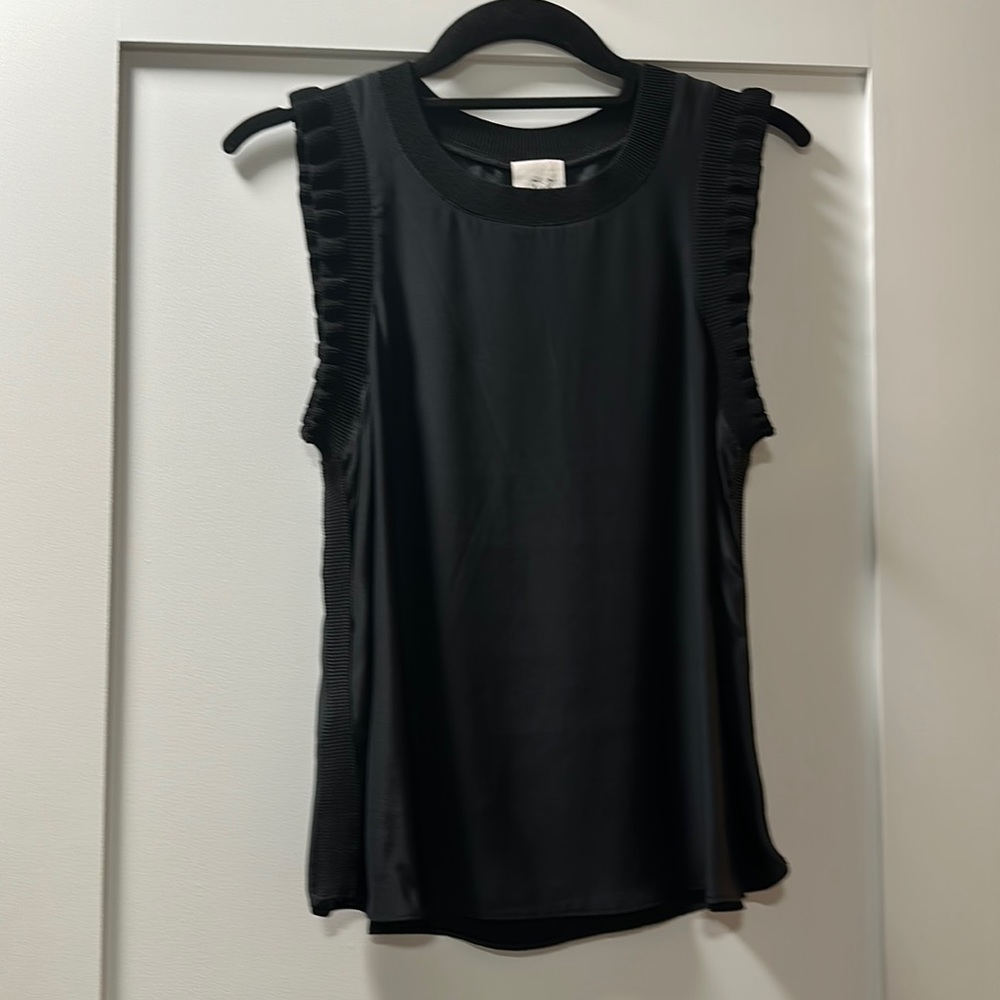 🔥 Cinq a sept black Lenore satin top XS